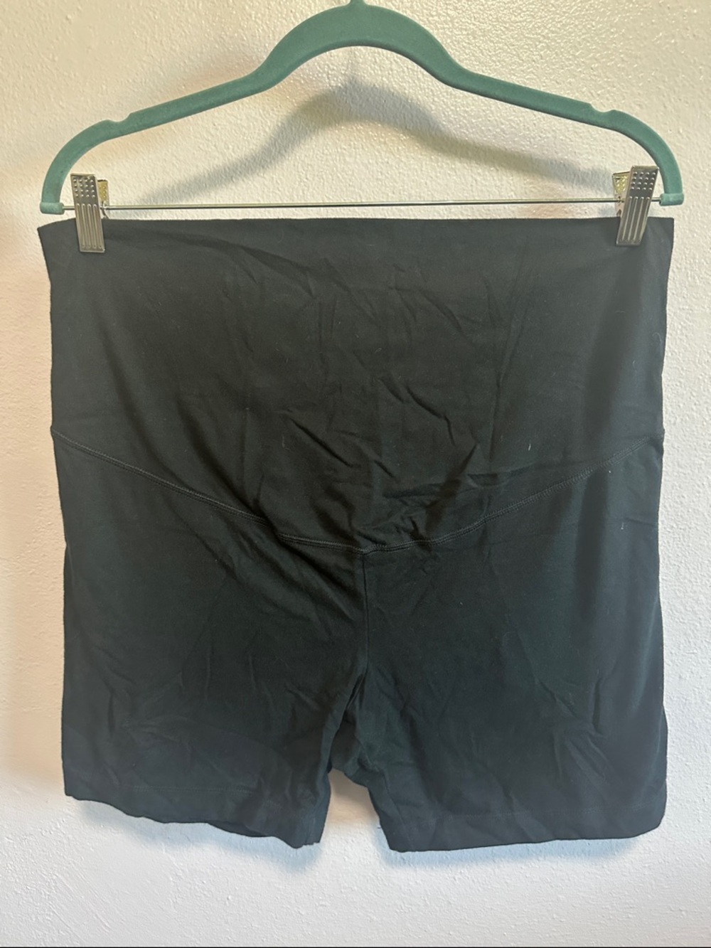 Old Navy Black Maternity Women’s Bike Shorts